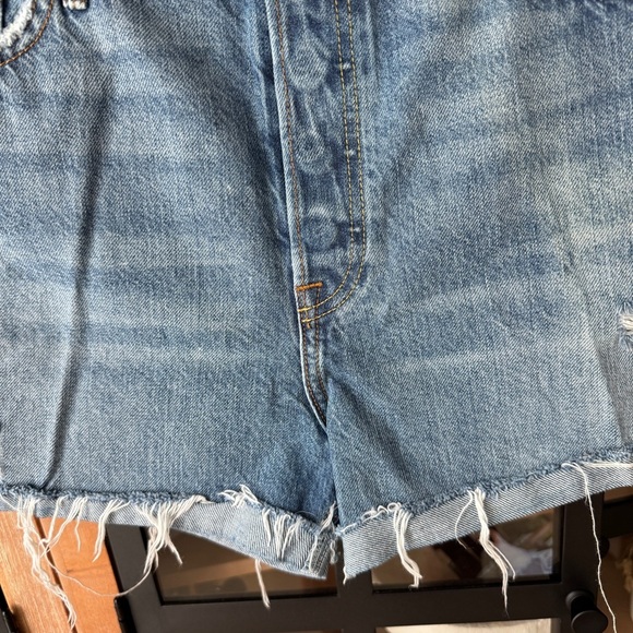 GRLFRND Denim shorts Kerry high rise cuffed distressed light wash raw hem jean - Picture 9 of 12